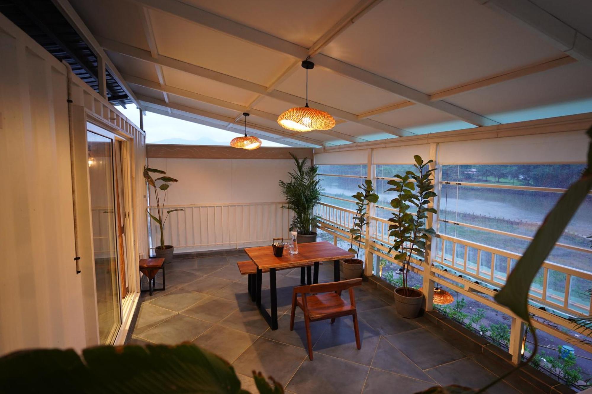 ホテル The Boat Club,カルジャット エクステリア 写真